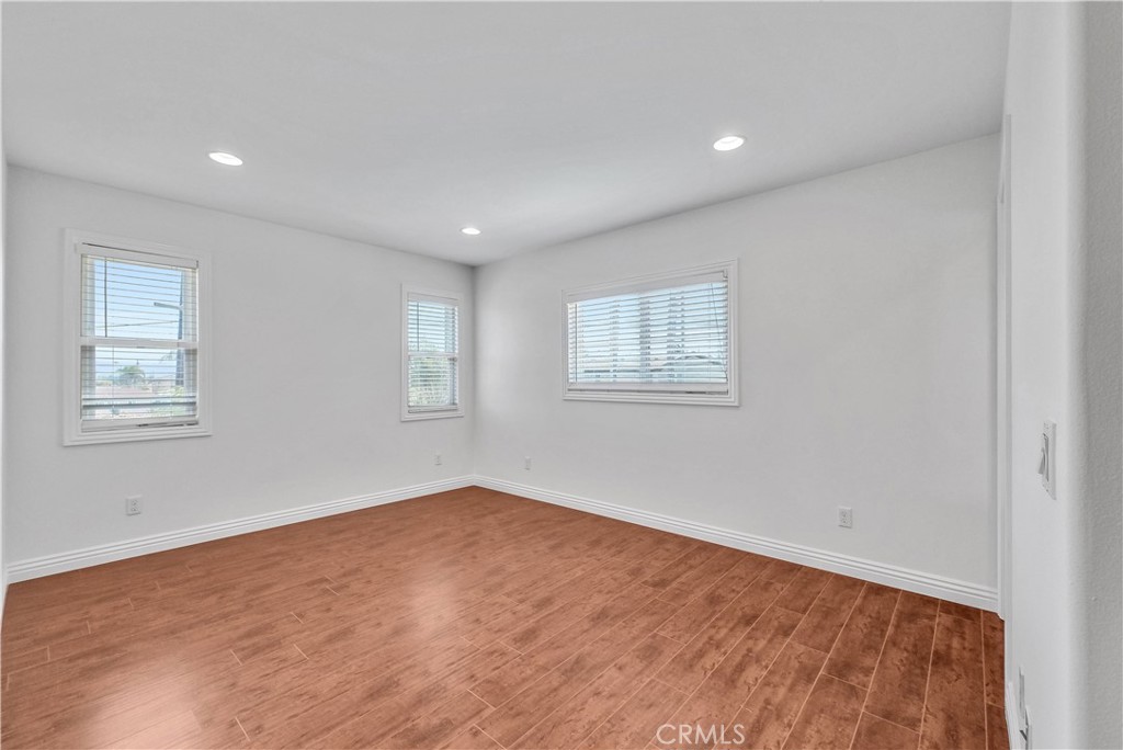 9588 Shimizu River Circle