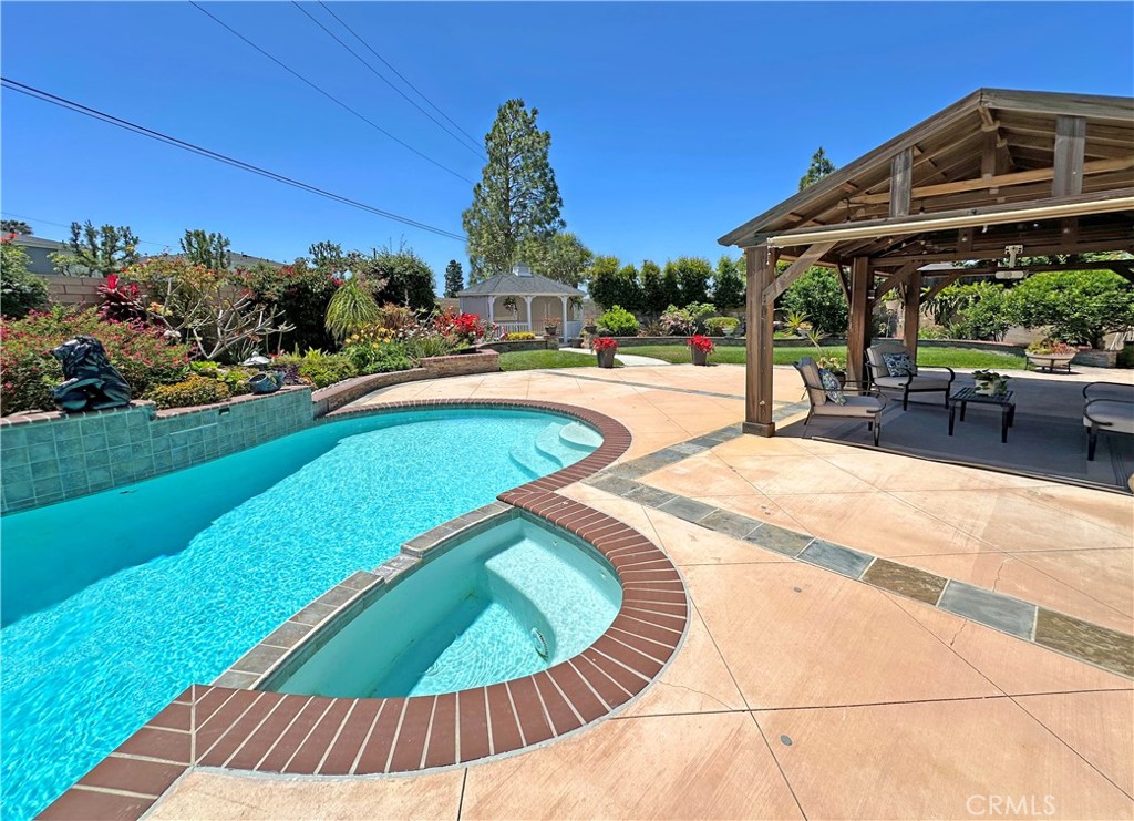 9588 Shimizu River Circle