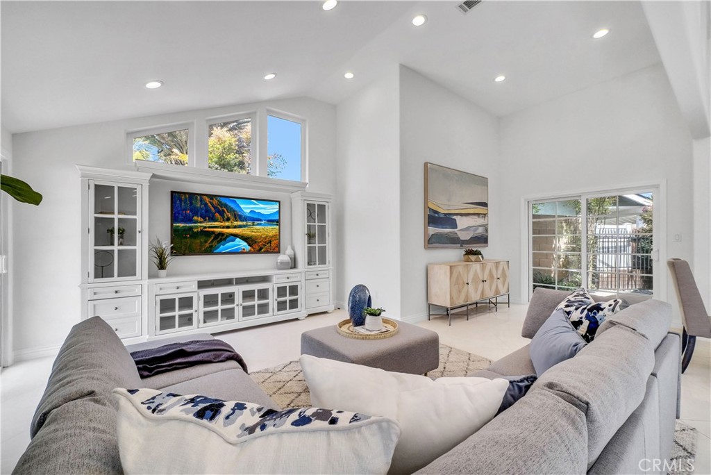 9588 Shimizu River Circle