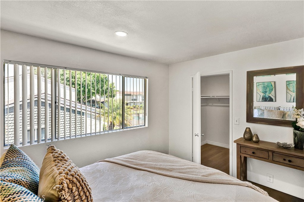 13338 Woodbrook Circle