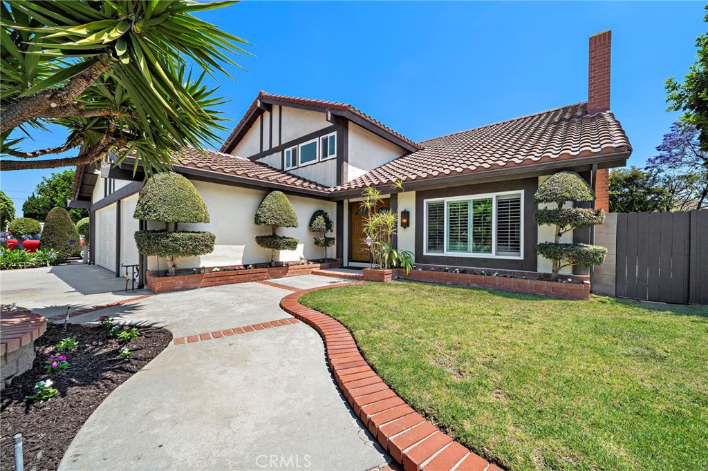 8604 Bluebird Avenue