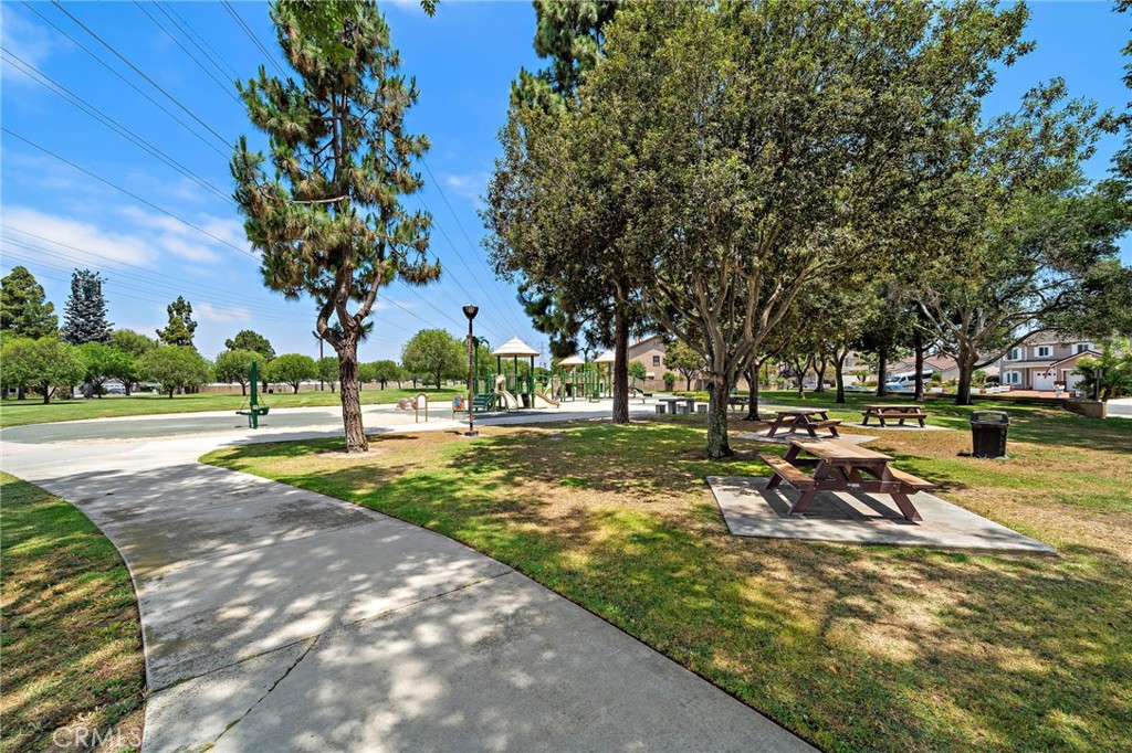 8604 Bluebird Avenue