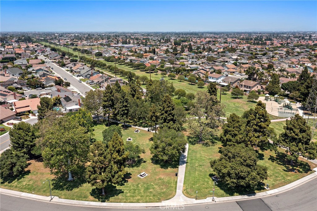 8604 Bluebird Avenue