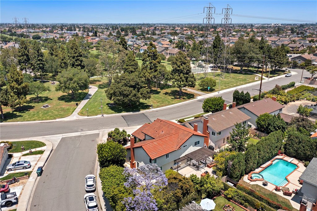 8604 Bluebird Avenue