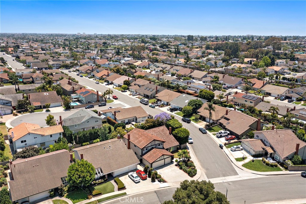 8604 Bluebird Avenue