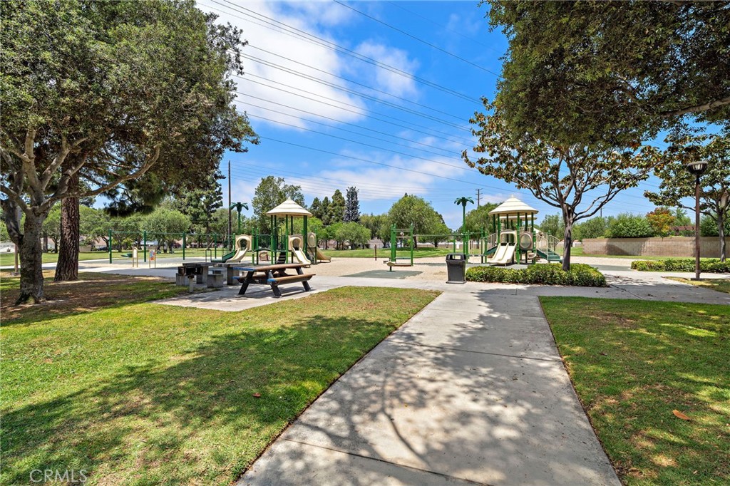 8604 Bluebird Avenue