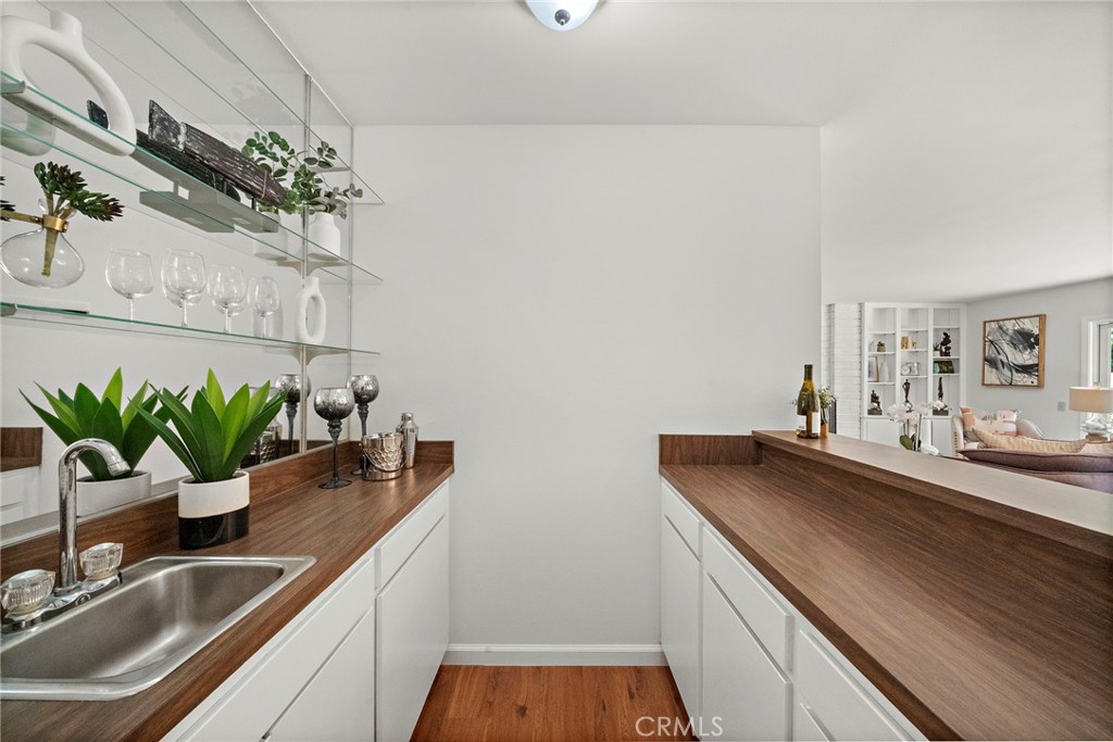 8604 Bluebird Avenue