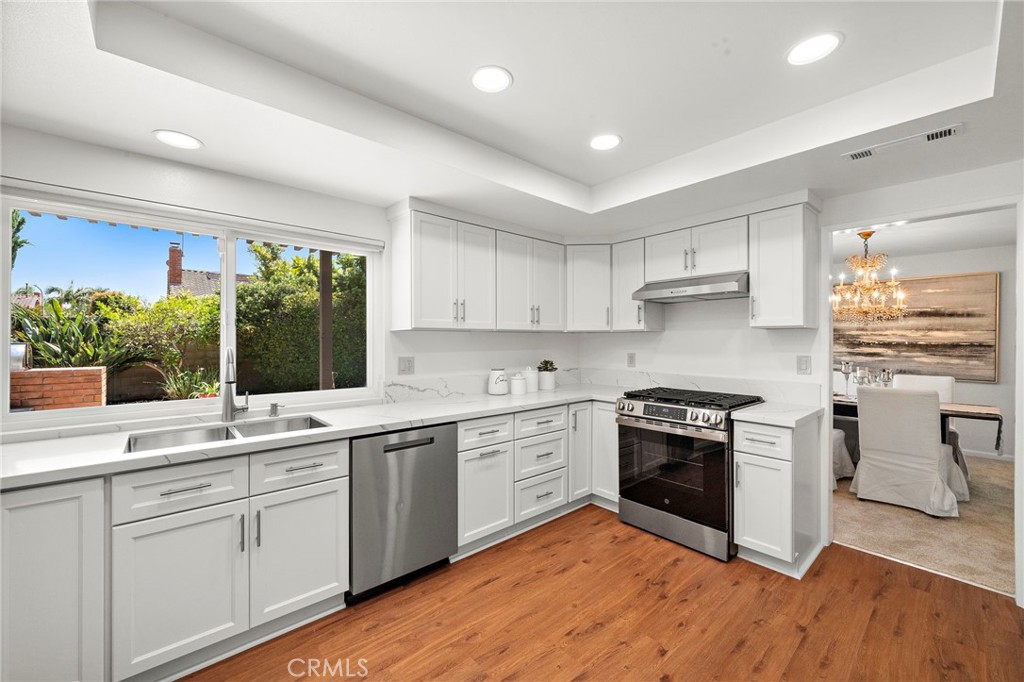 8604 Bluebird Avenue