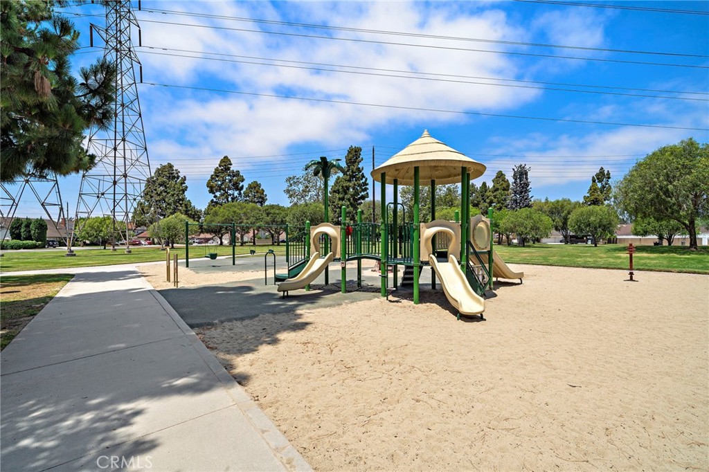 8604 Bluebird Avenue