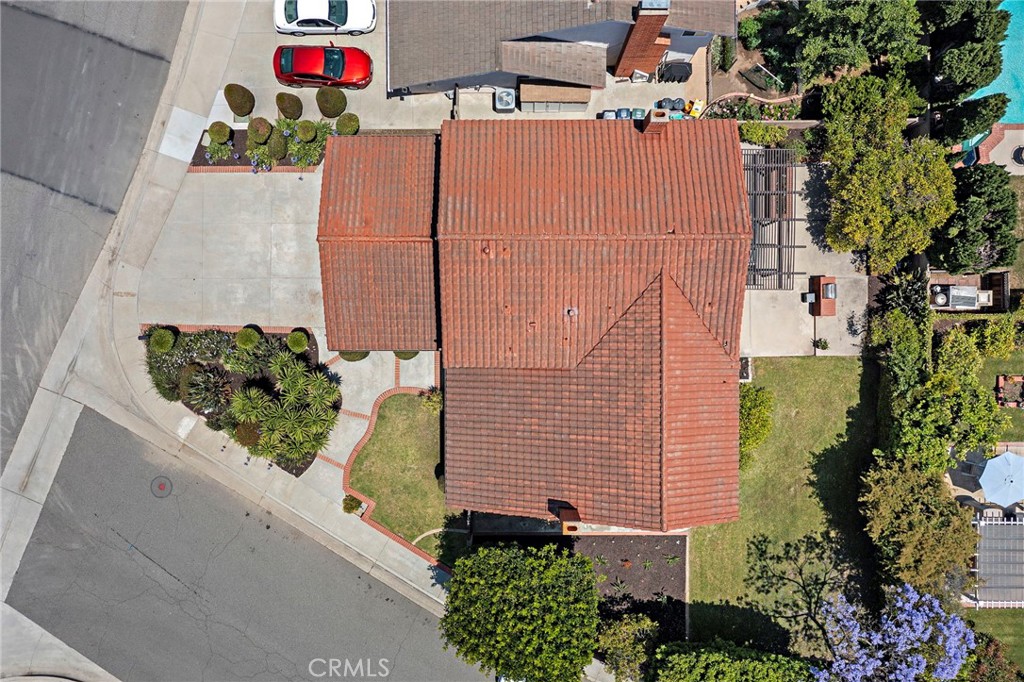 8604 Bluebird Avenue