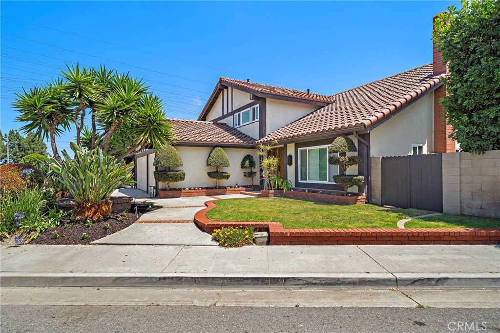 8604 Bluebird Avenue