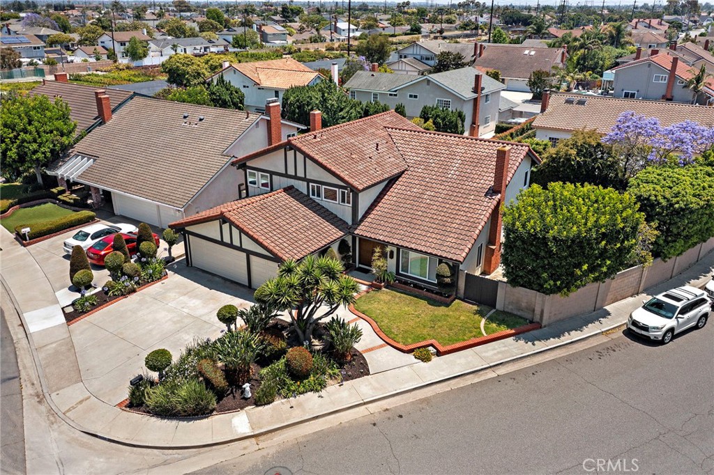 8604 Bluebird Avenue
