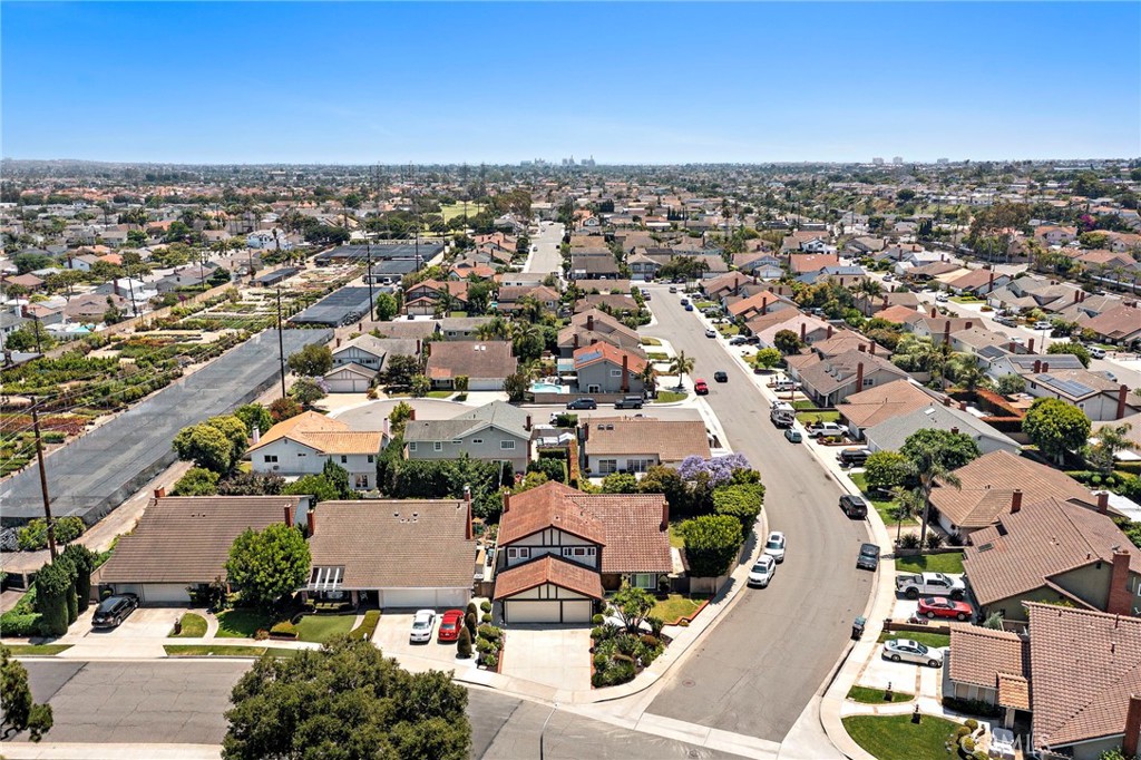 8604 Bluebird Avenue