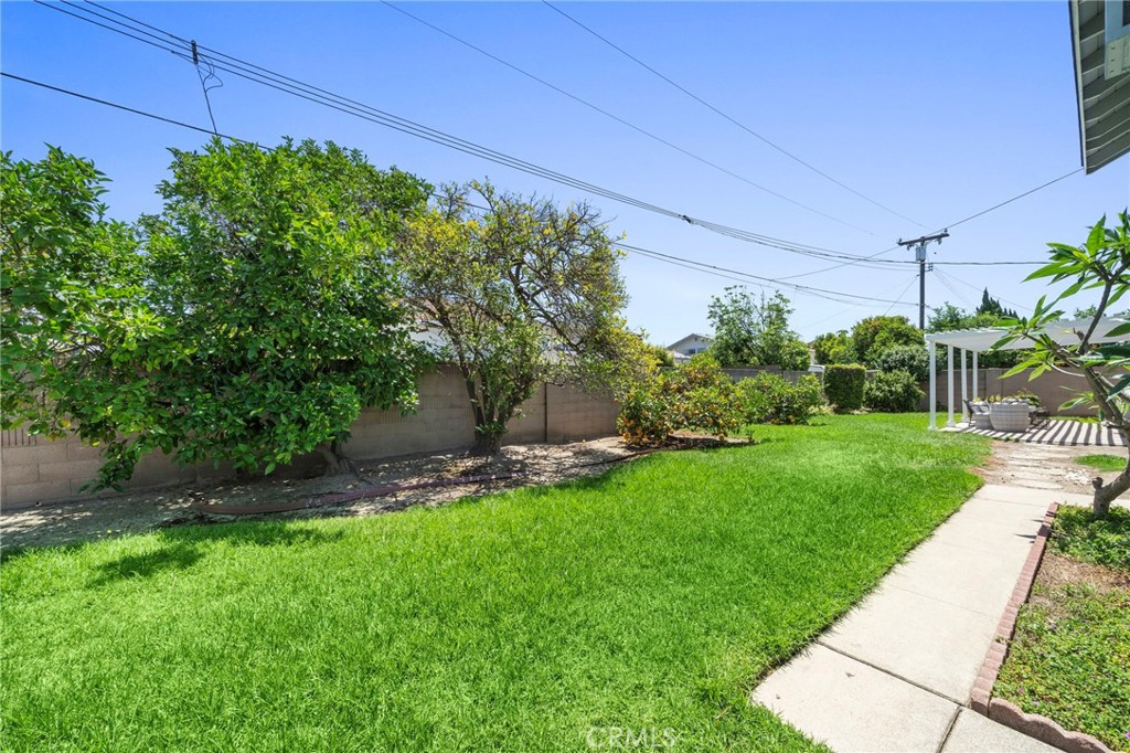 16660 Spruce Circle
