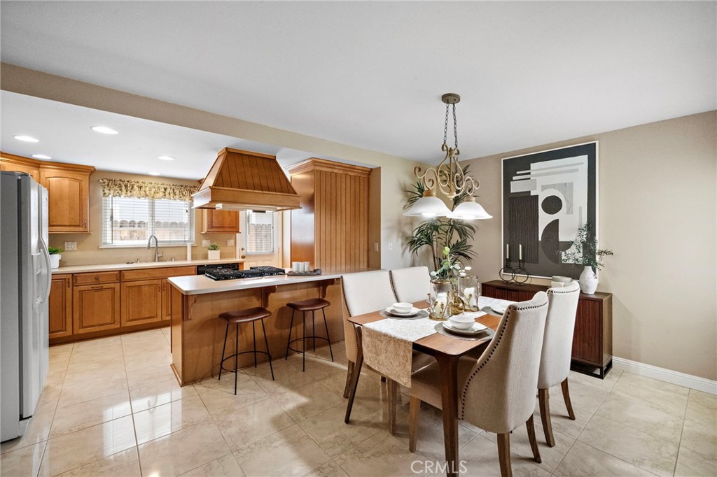 18452 Tamarind Street