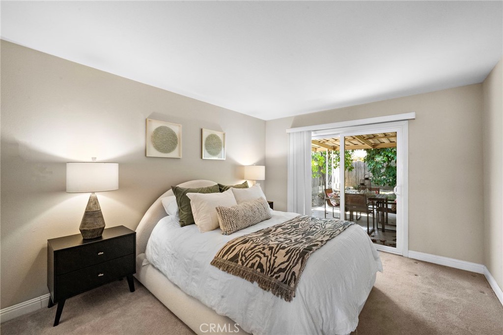 18452 Tamarind Street