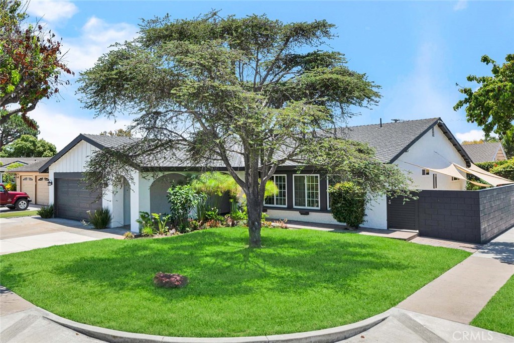 10912 Nighthawk Circle