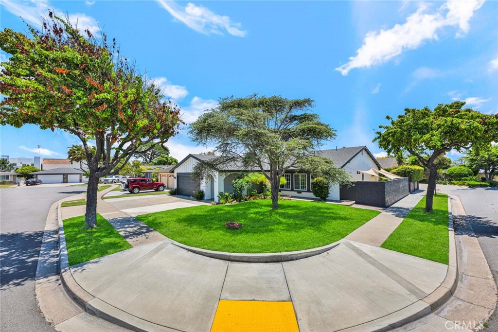 10912 Nighthawk Circle