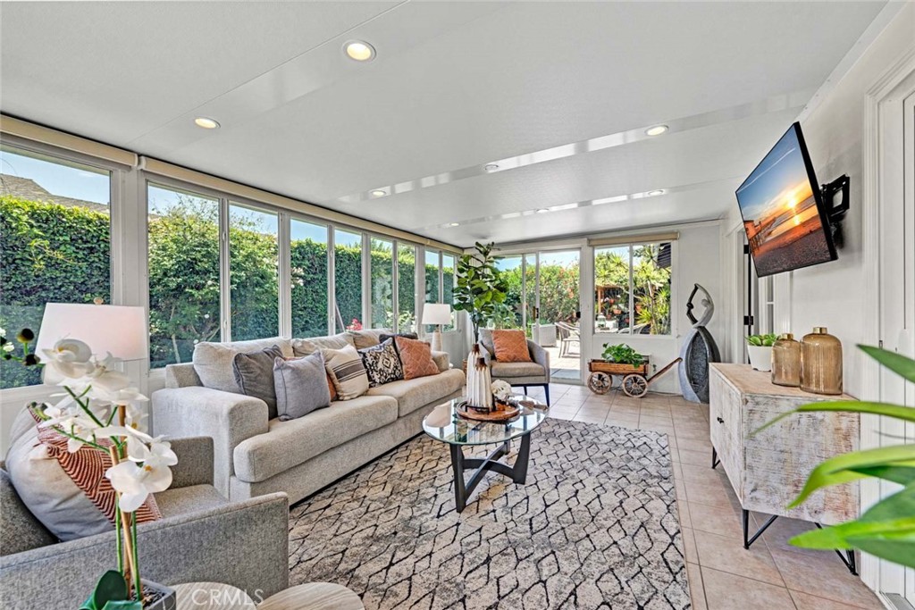 10912 Nighthawk Circle