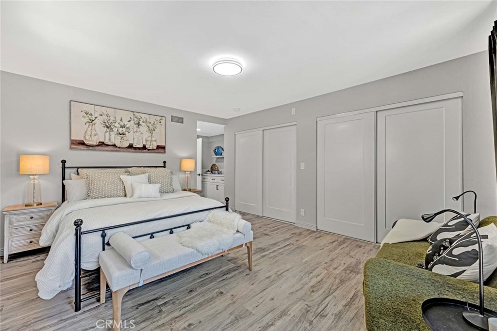 10912 Nighthawk Circle