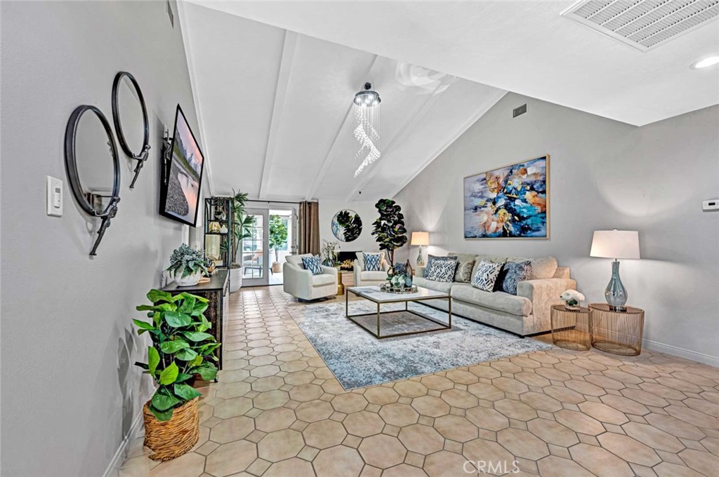 10912 Nighthawk Circle