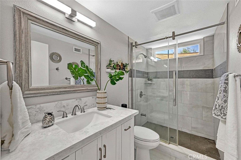 10912 Nighthawk Circle