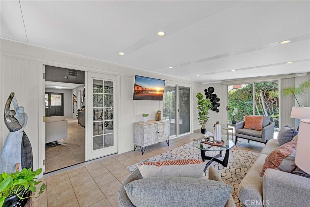 10912 Nighthawk Circle