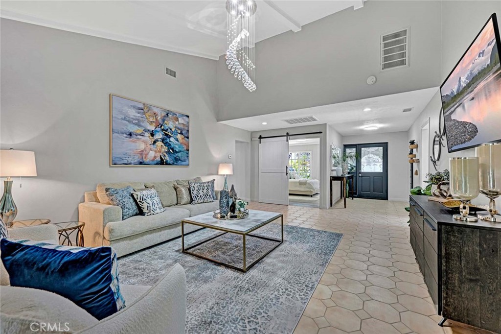 10912 Nighthawk Circle