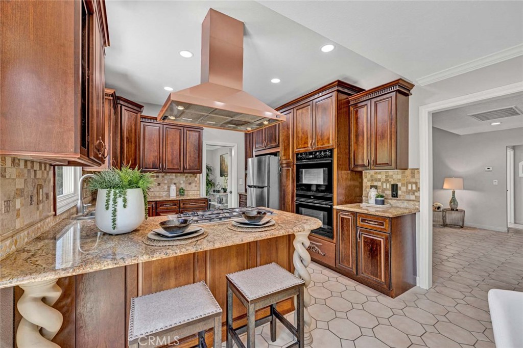 10912 Nighthawk Circle