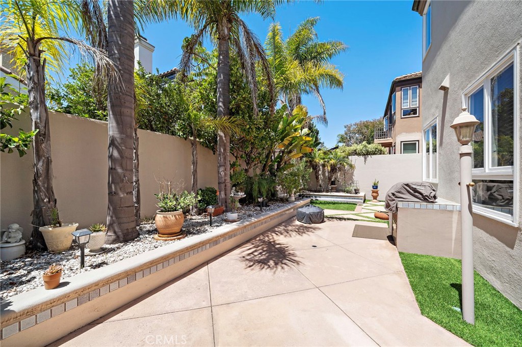 19025 Bayhill Lane