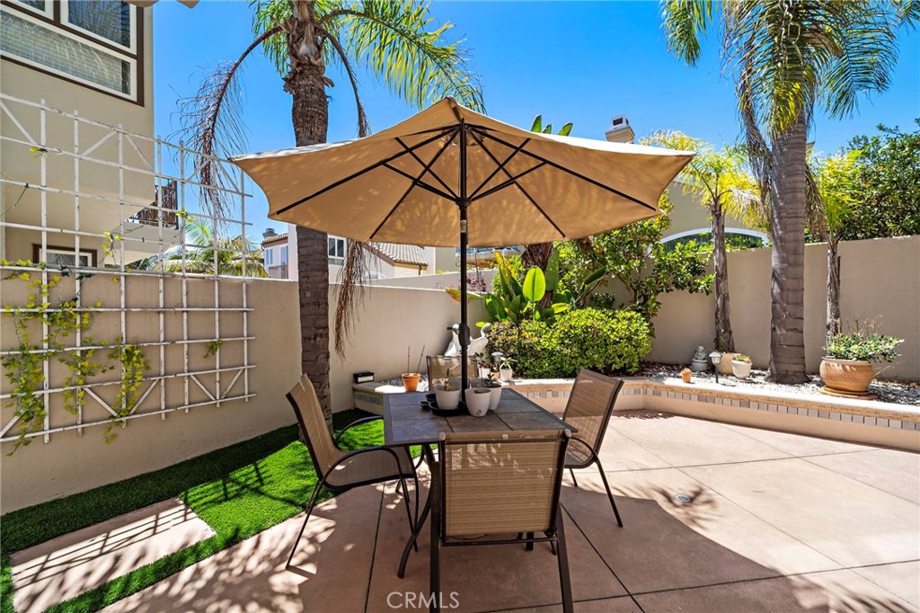 19025 Bayhill Lane