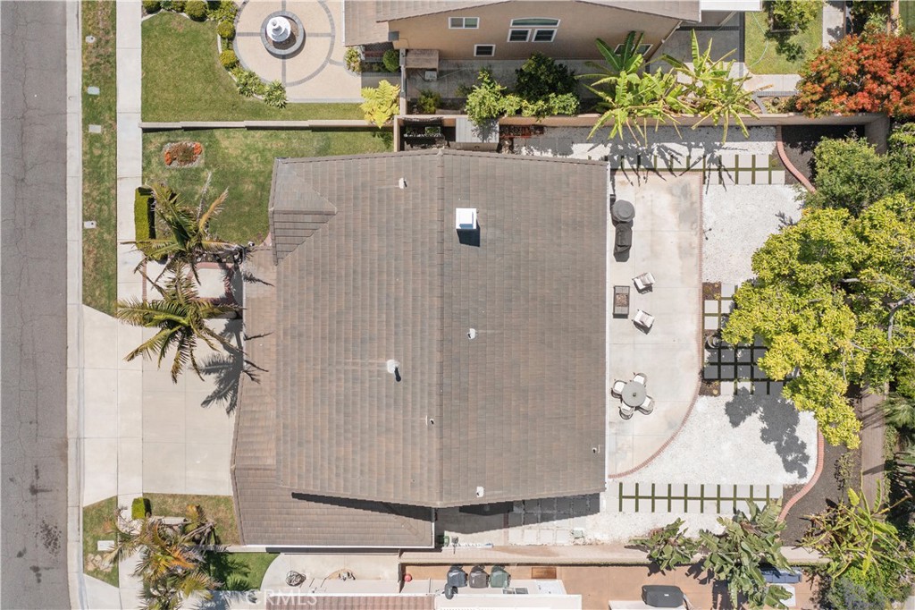 8787 Sunbird Avenue