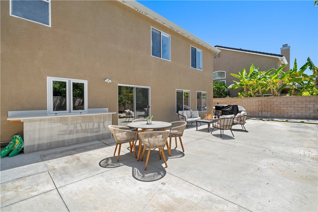 8787 Sunbird Avenue