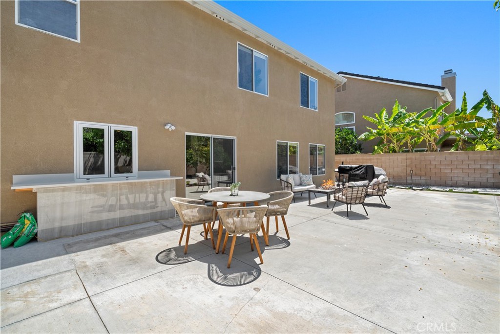 8787 Sunbird Avenue