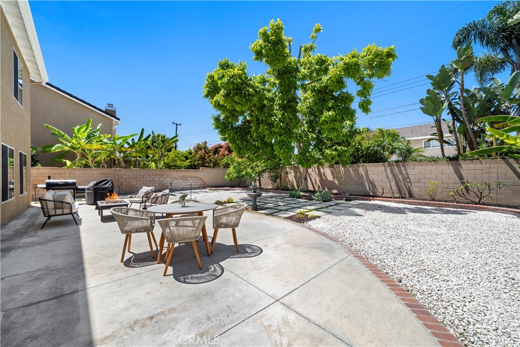 8787 Sunbird Avenue