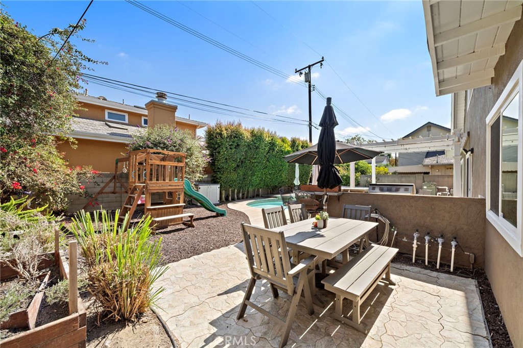 9168 El Azul Circle