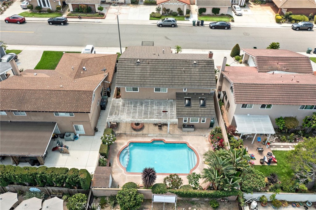 10667 La Bahia Avenue