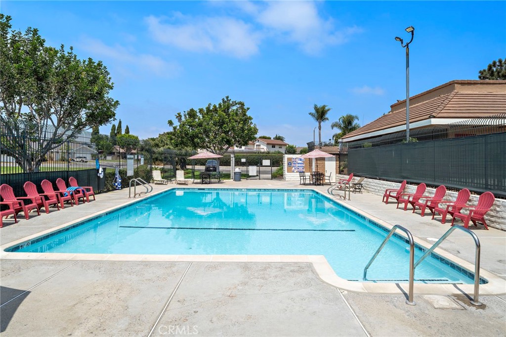 10667 La Bahia Avenue