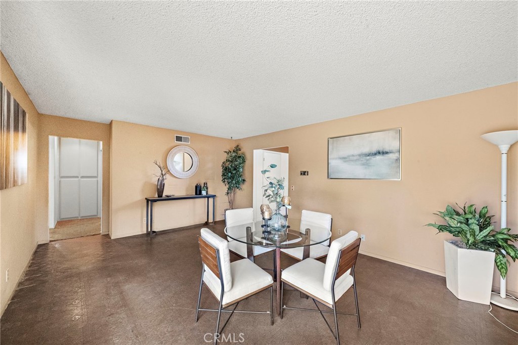 11551 Gladstone Circle