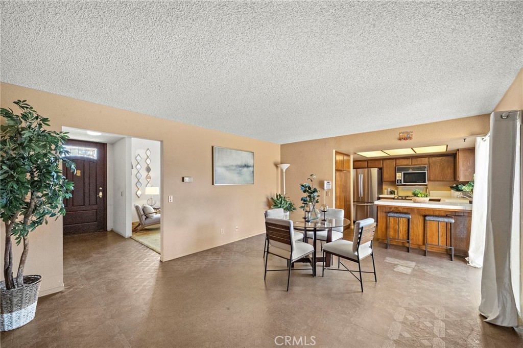 11551 Gladstone Circle