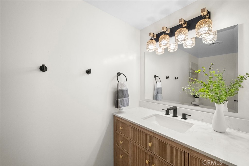 9092 La Linda Avenue