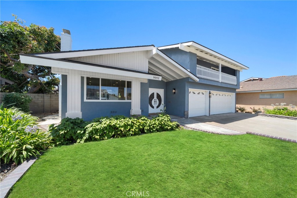 9092 La Linda Avenue
