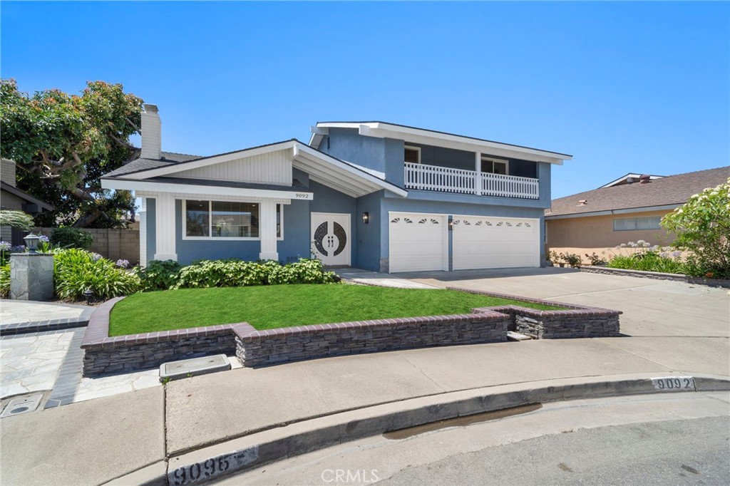 9092 La Linda Avenue