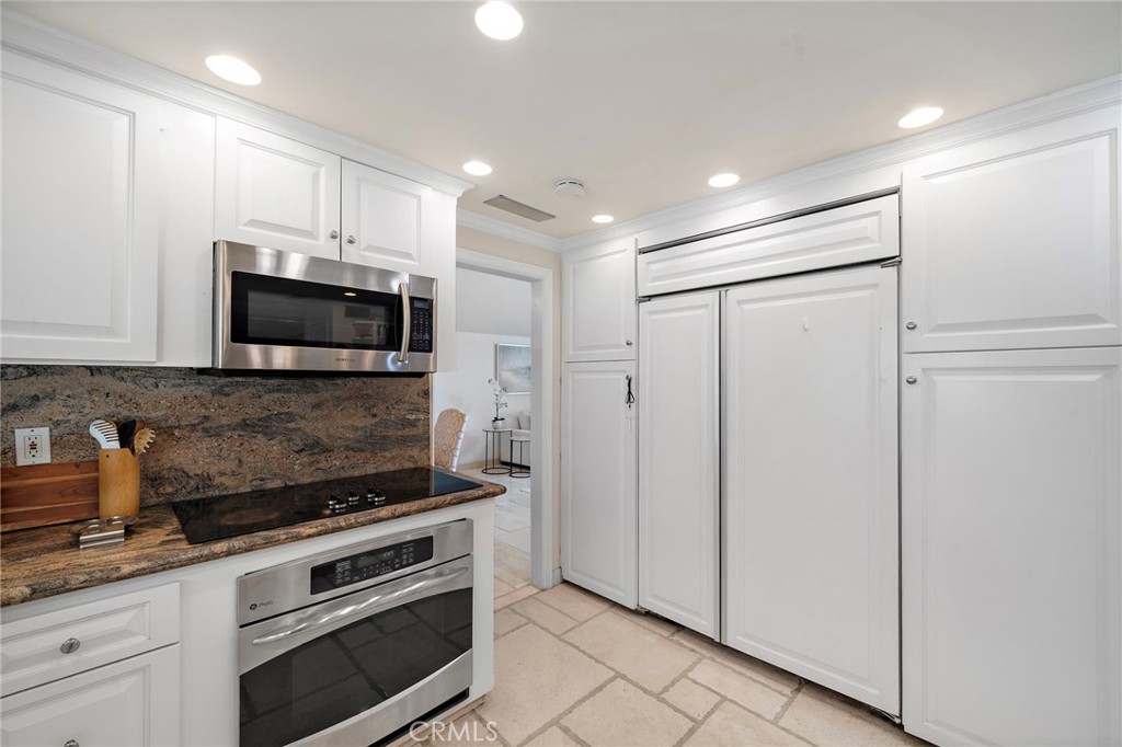 16148 Caribou Street