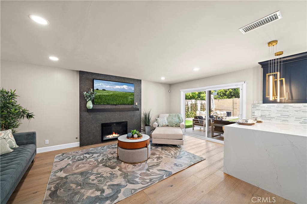 6431 Reubens Drive