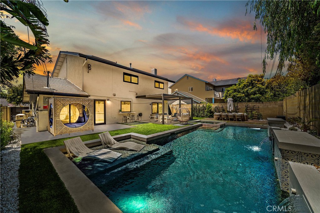 6431 Reubens Drive