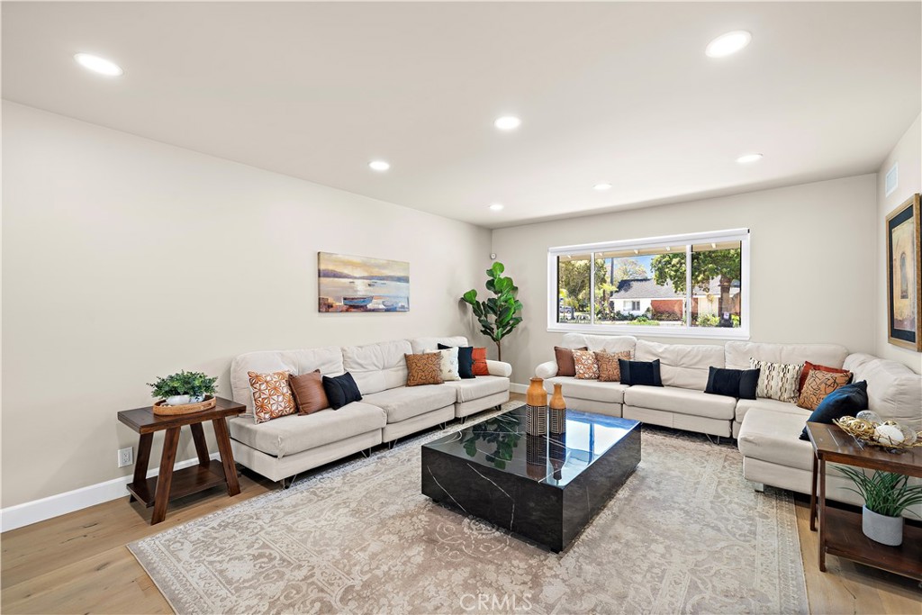 6431 Reubens Drive