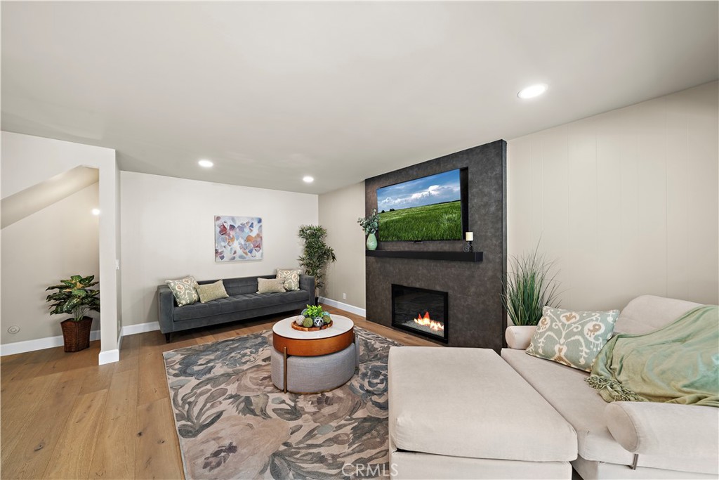 6431 Reubens Drive