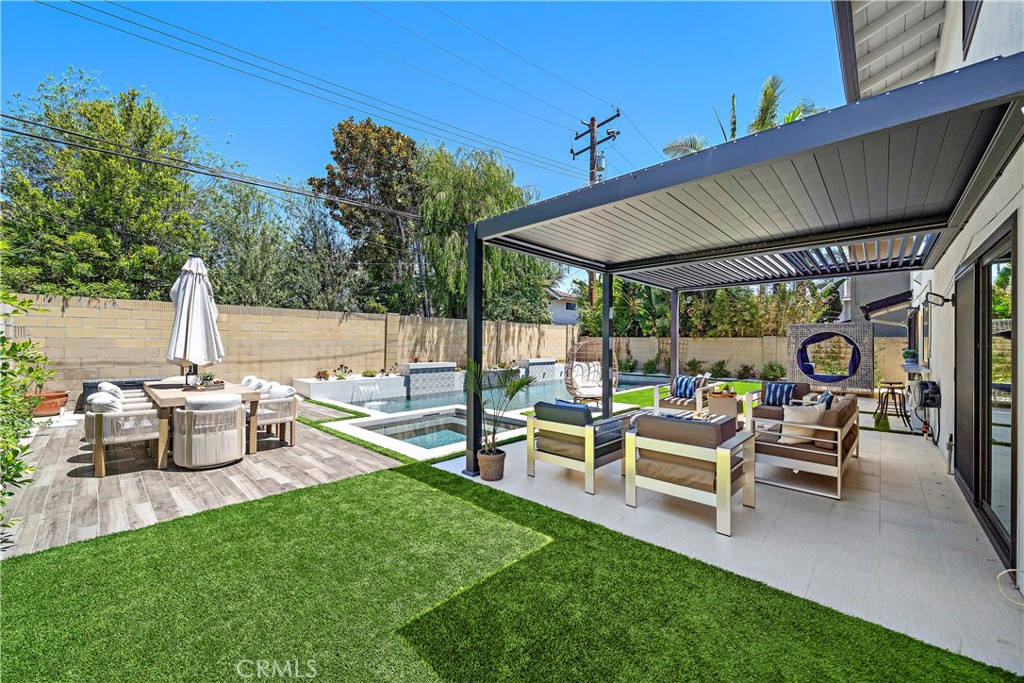 6431 Reubens Drive