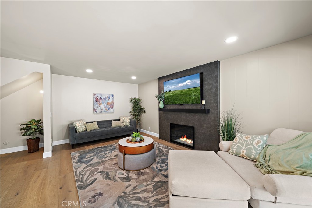 6431 Reubens Drive
